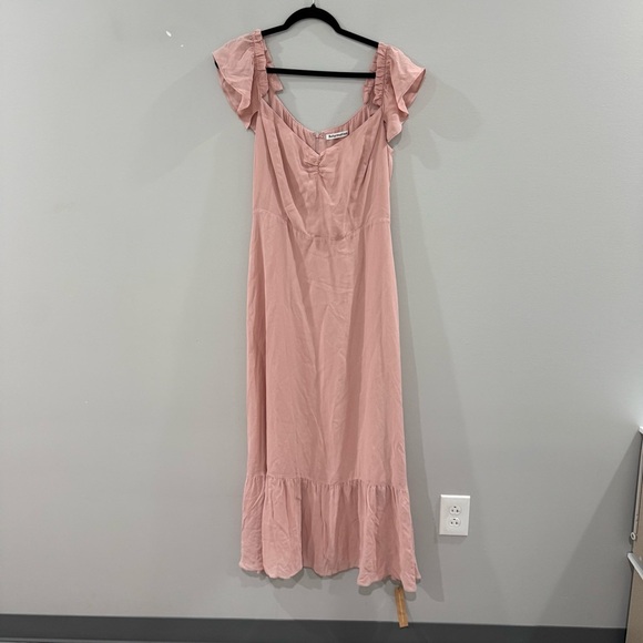 Reformation Dress The Butterfly Midi Flutter Sleeve in Blush Pink - Picture 3 of 8